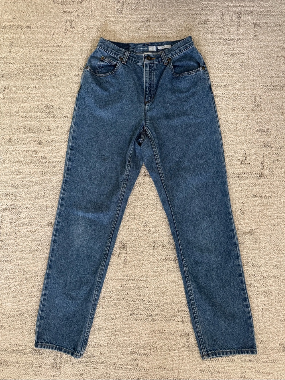 Liz Claiborne High-Rise Straight-Leg Jeans in Denim Blue